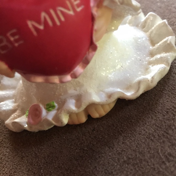 “Be Mine” Angel Figurine - $2 with bundle purchase - Picture 7 of 10